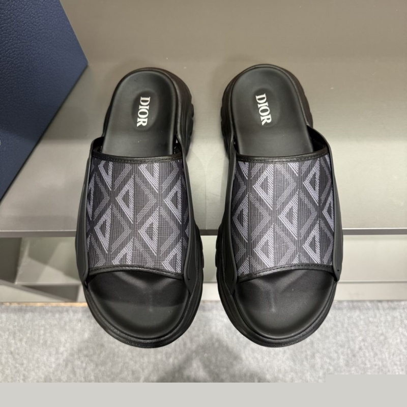 ch**an D*or slippers